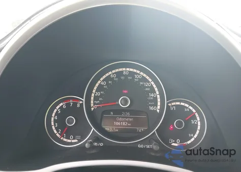 2013 Volkswagen Beetle 2.0T z USA, uszkodzony, nr VIN 3VW8S7AT1DM825656